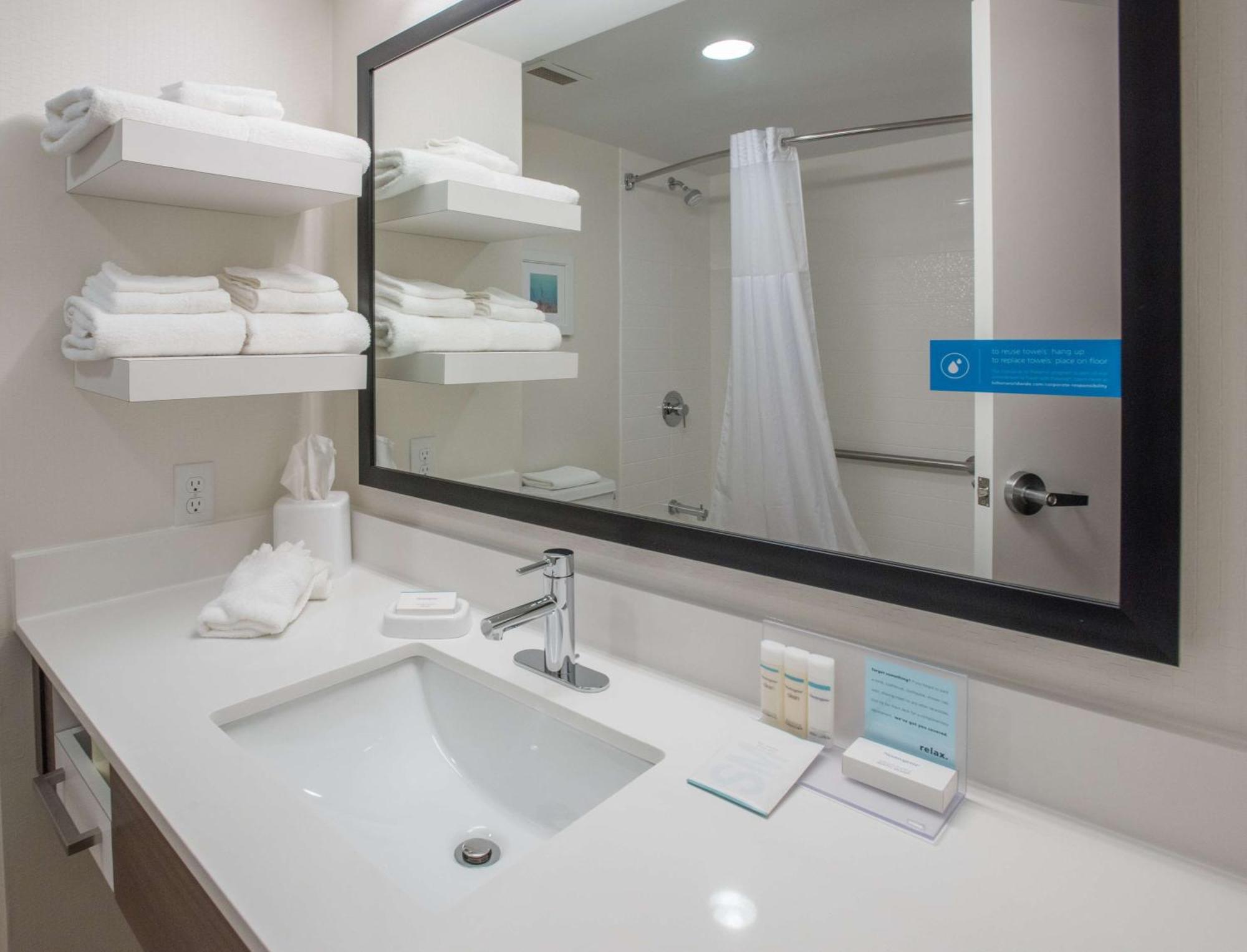Hampton Inn Wooster Esterno foto
