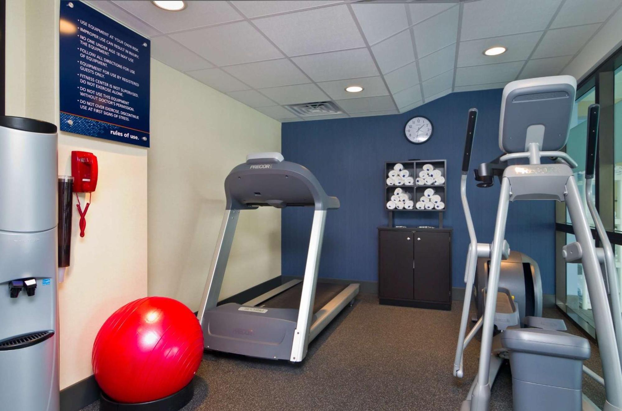 Hampton Inn Wooster Esterno foto