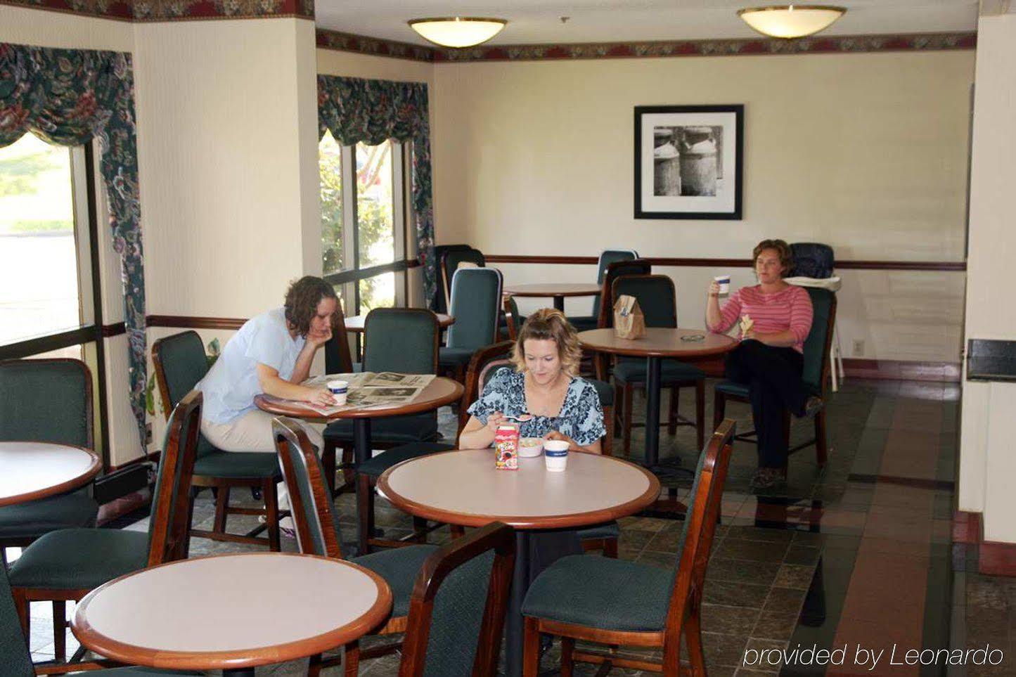 Hampton Inn Wooster Esterno foto